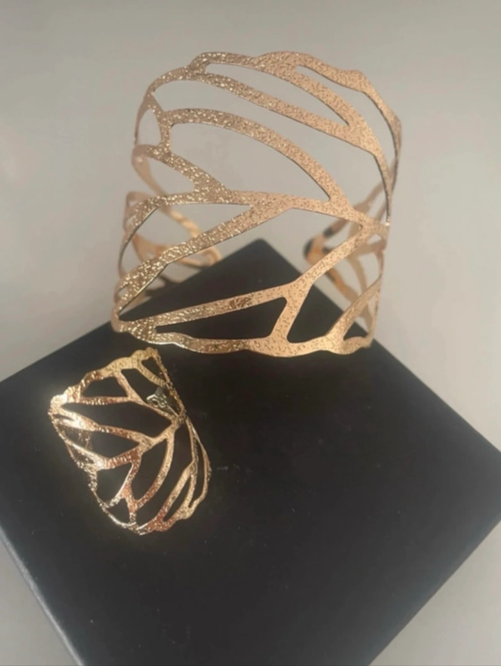 Brazalete y anillo  – photo 2